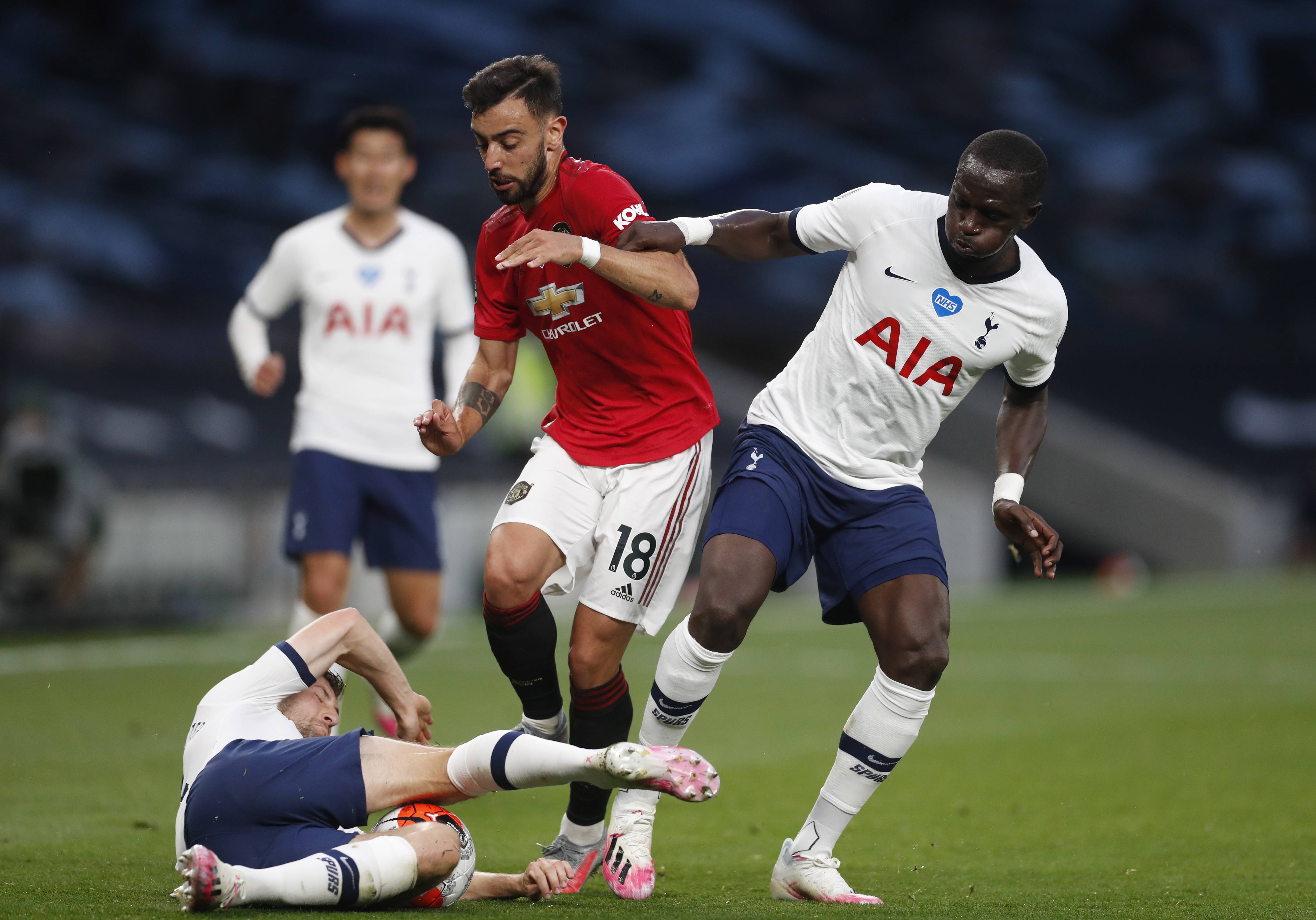 表现和出众 表现和出众